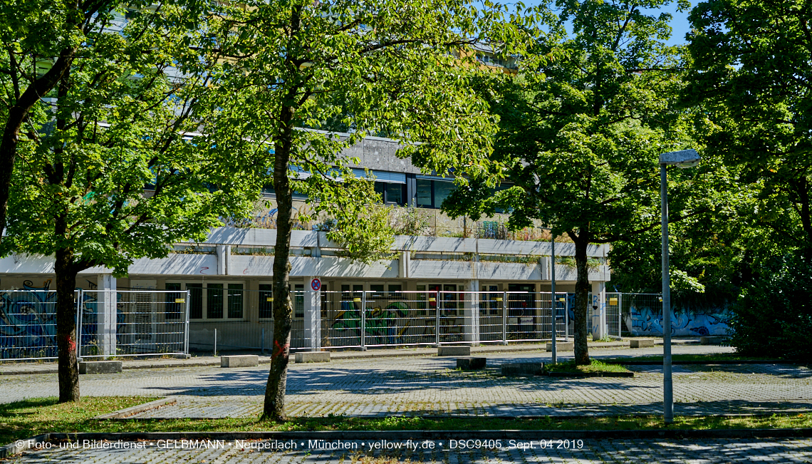 04.09.2019 - Einkaufs- und Wohnzentrum Quiddestraße in Neuperlach